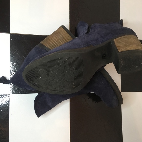 All Season BLUE SUEDE SHOES! Water resistant. - Picture 6 of 12